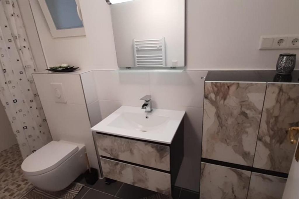 Neu Ferienwohnung Monte In ヴァルスローデ エクステリア 写真